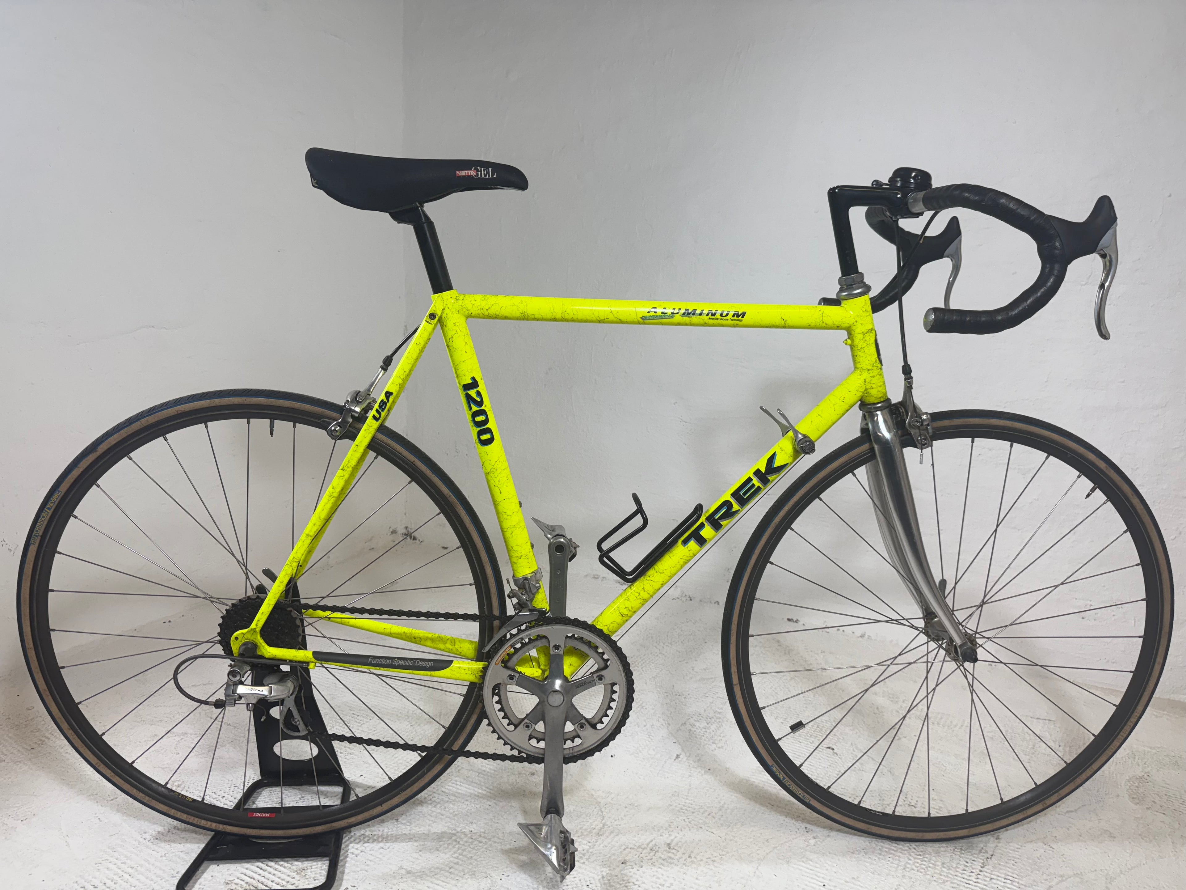 TREK 1200