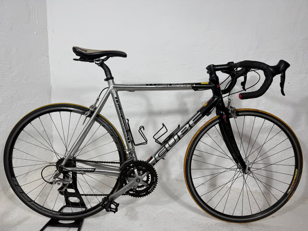 CUBE PELETON