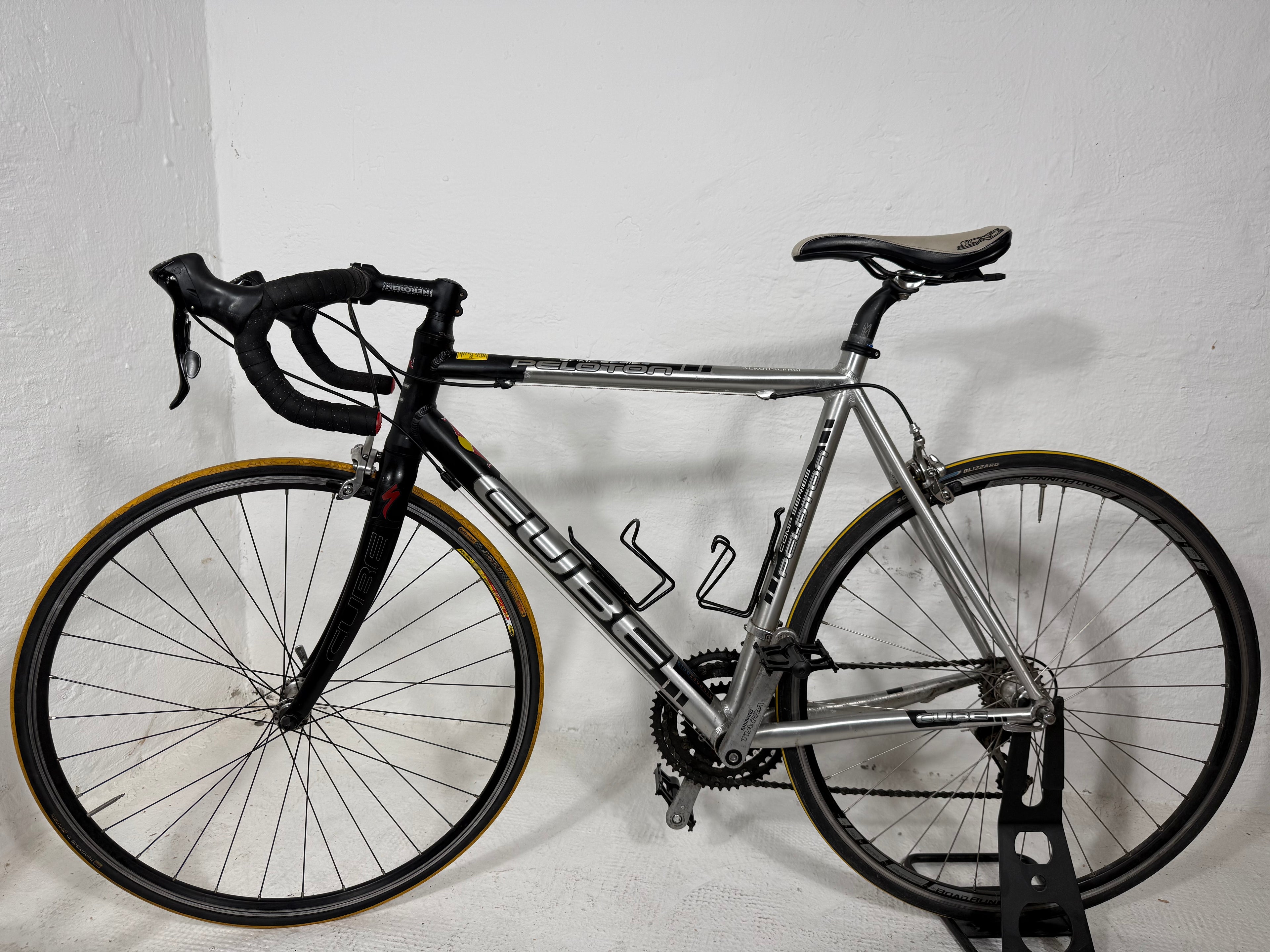 CUBE PELETON