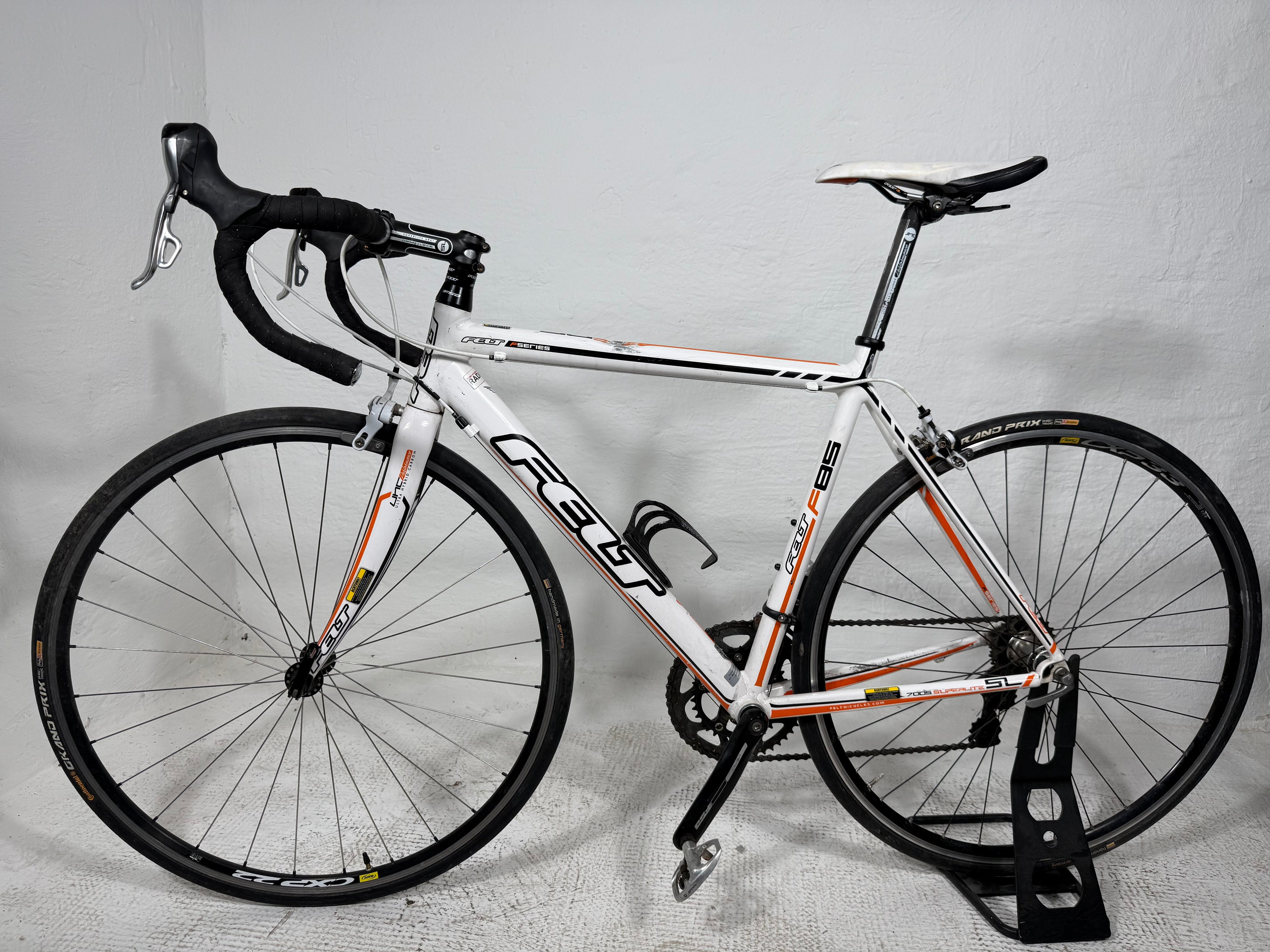 FELT F85