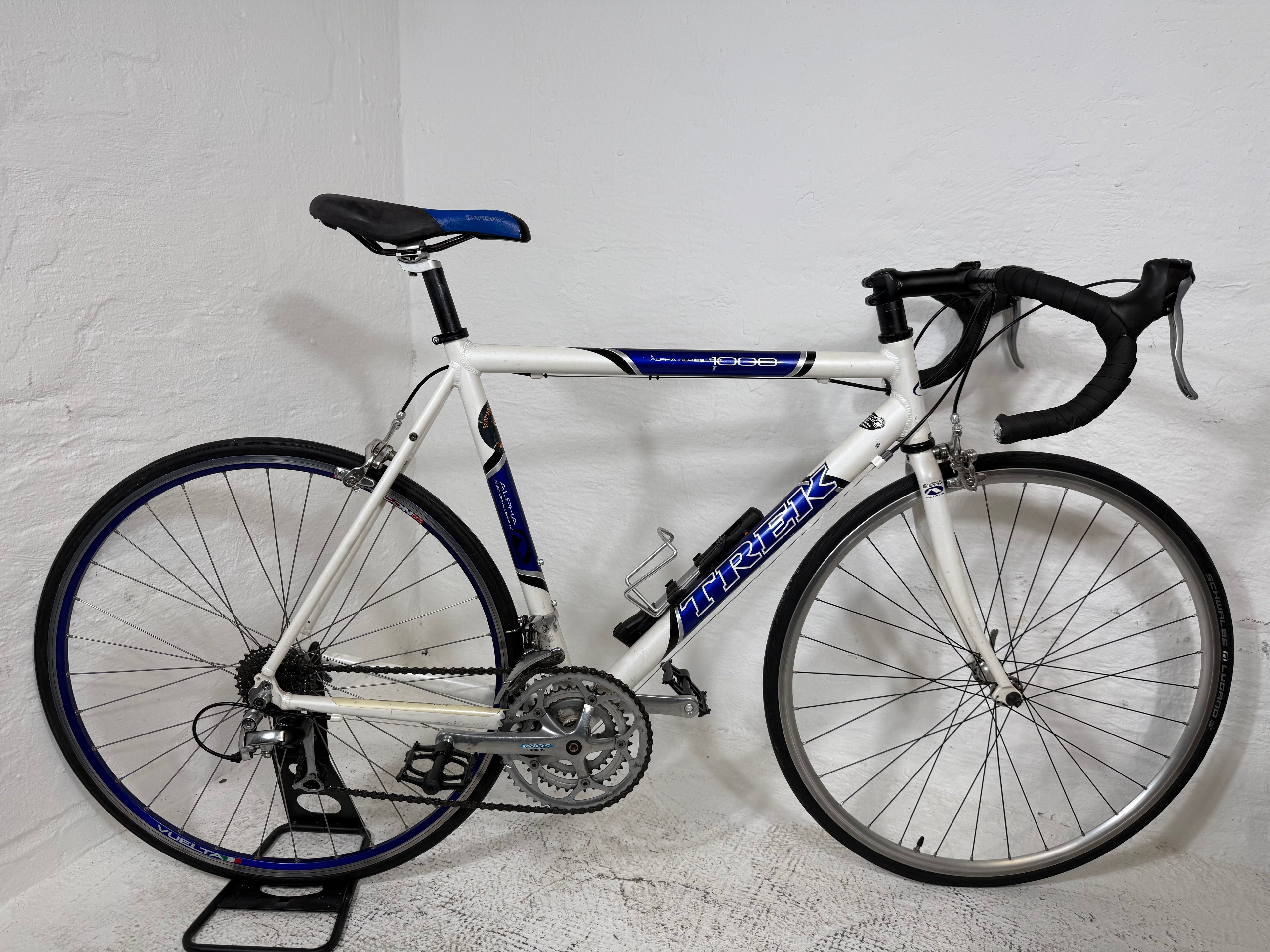 TREK 1000