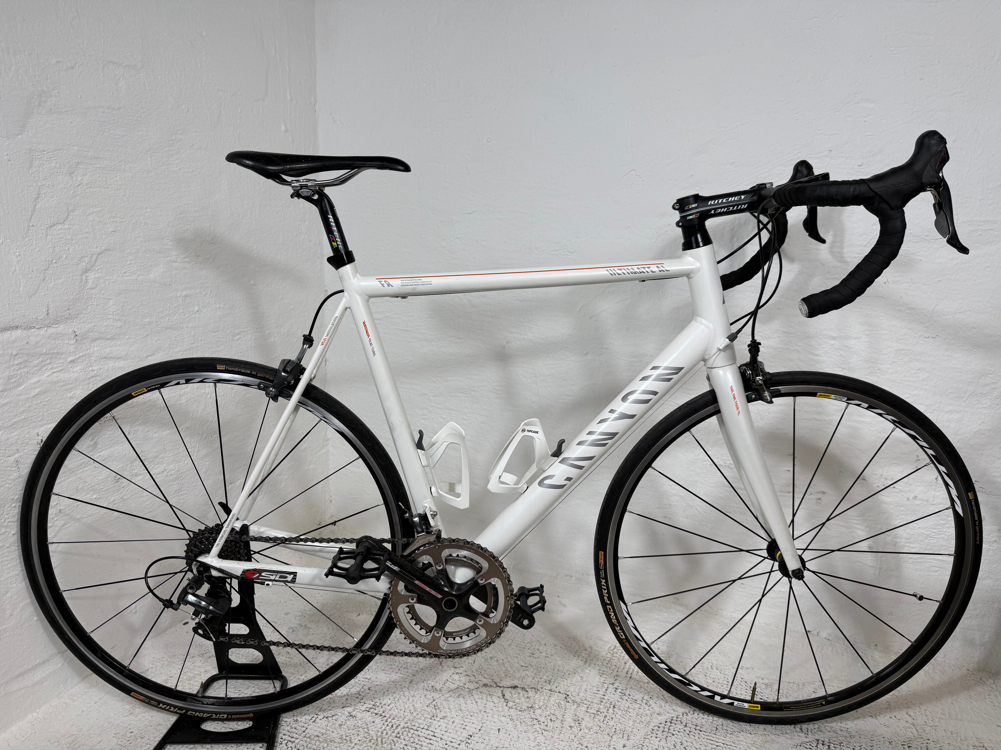 CANYON ULTIMATE AL F8