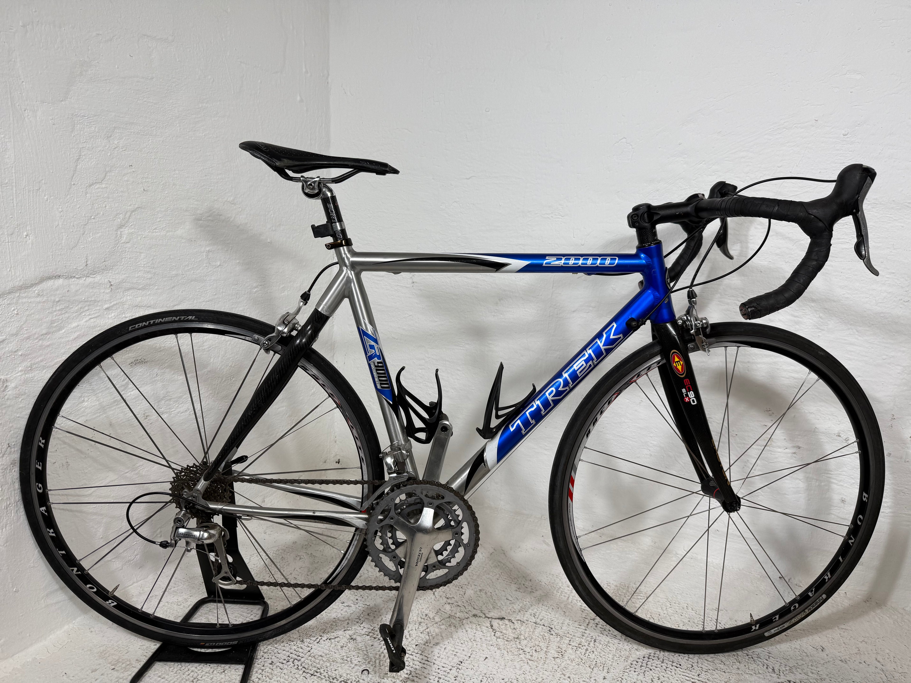 TREK 2000
