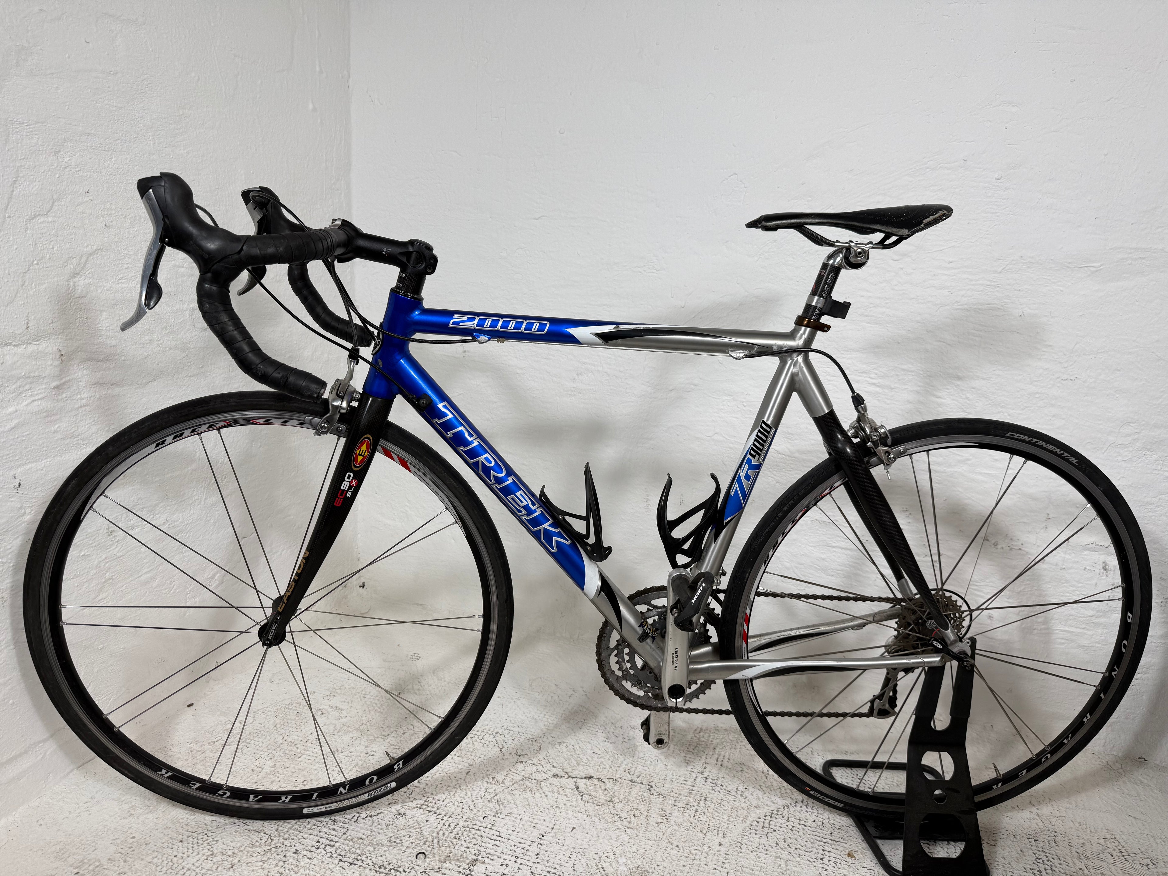 TREK 2000