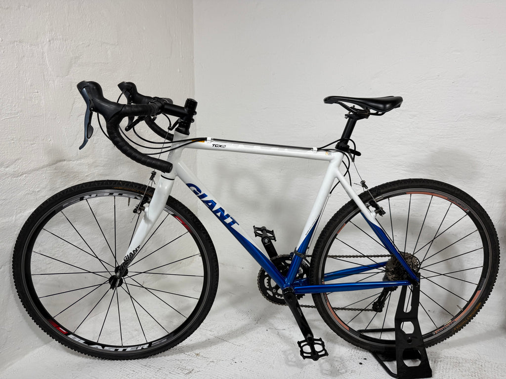 GIANT TCX