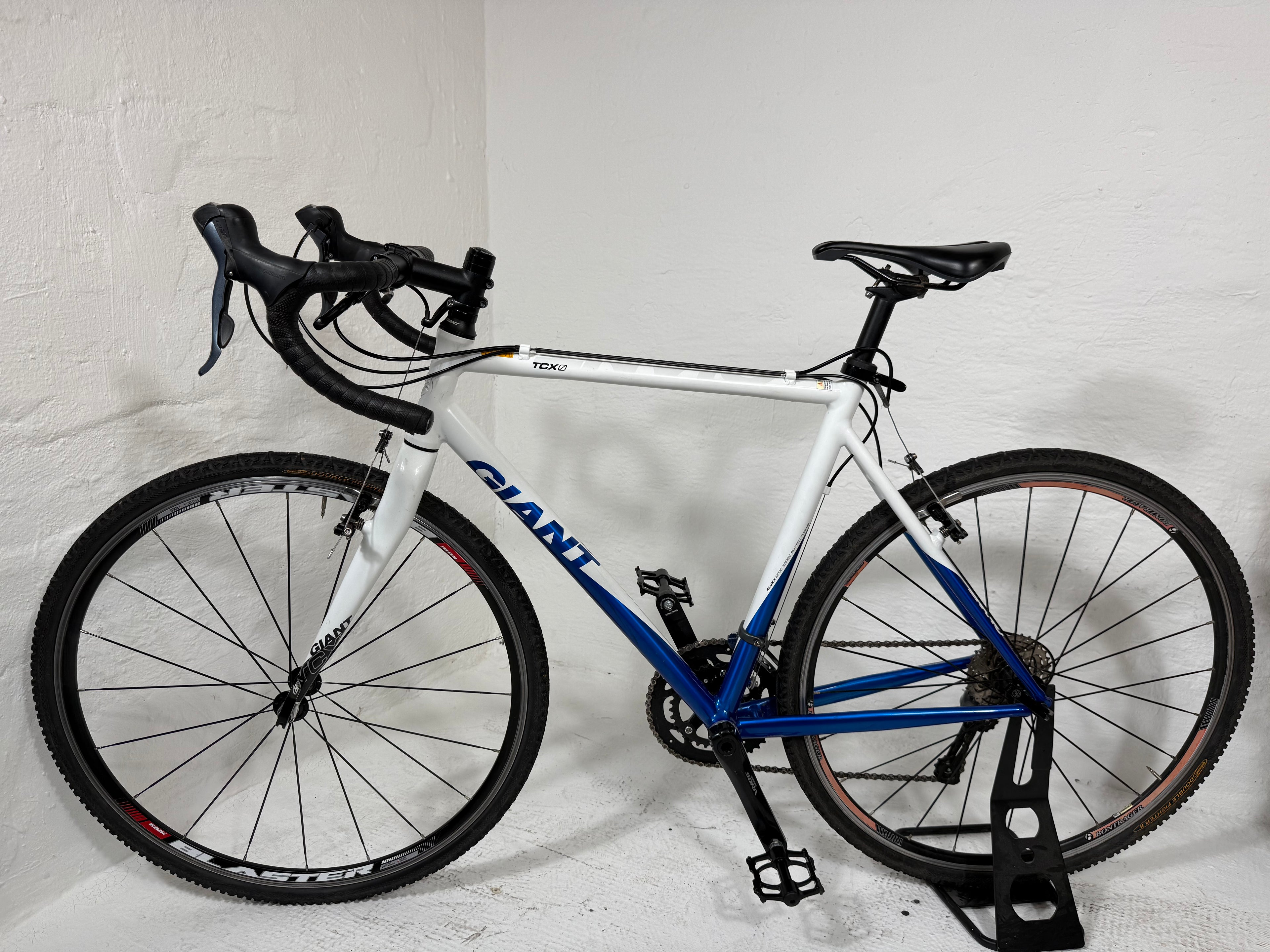 GIANT TCX