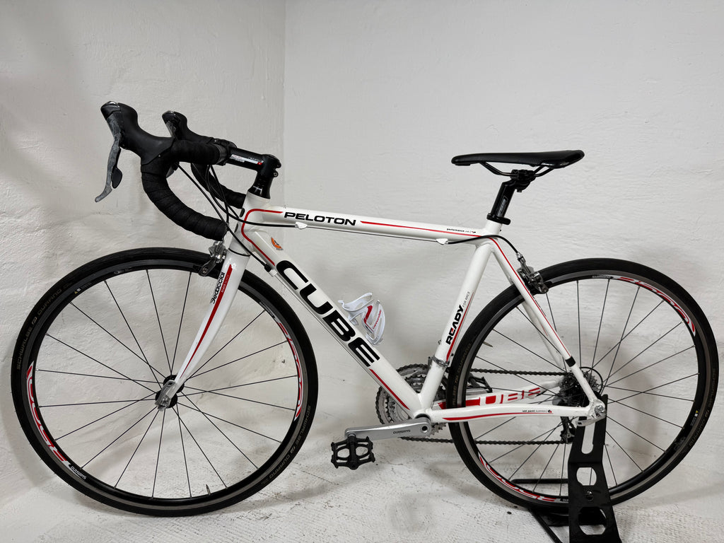 CUBE PELETON