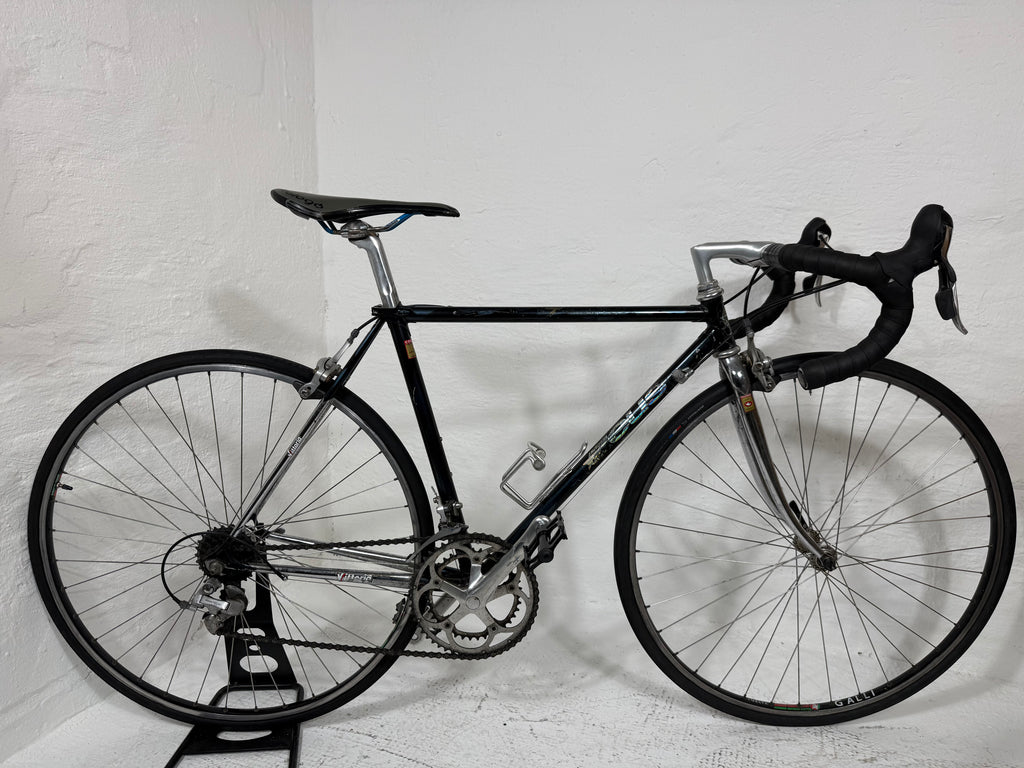 ZEUS Black