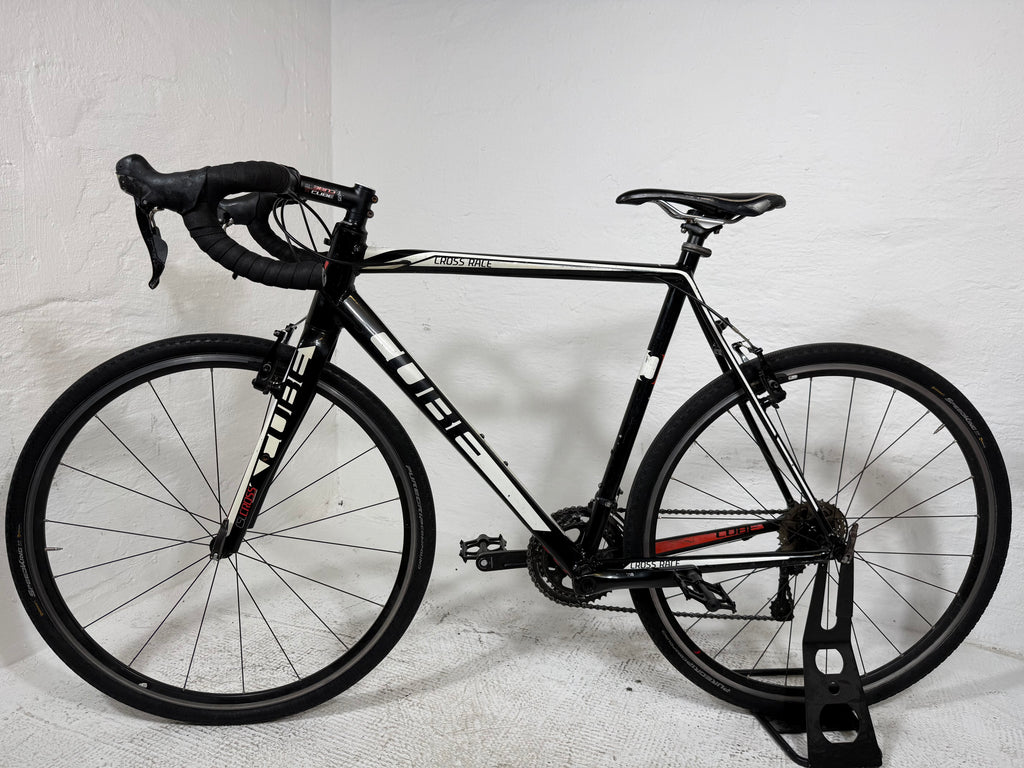 CUBE CROSS RACE